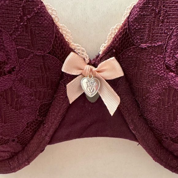 Victoria Secret. Body by Victoria Perfect Shape. 34DD burgundy. - Picture 5 of 9